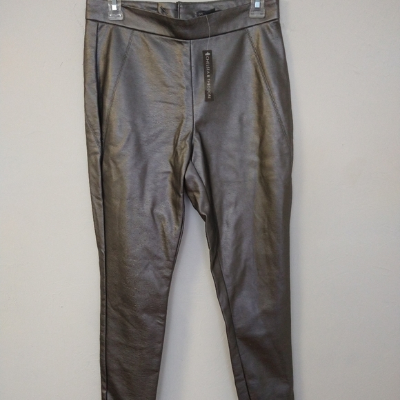 Chelsea & Theodore Faux Leather Pants NWT - Picture 3 of 9